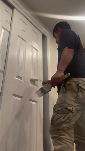 How to paint a door with no brush marks? From top to bottom or bottom to top. #homepainting