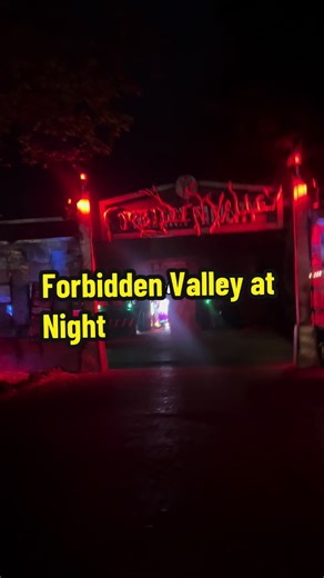 @Alton Towers Resort’s Forbidden Valley at Night! I really do think that Forbidden Valley is my favourite themed area in a UK theme park, it looks amazing during the day time but once the night falls it’s a whole new level! Do you prefer Forbidden Valley during the day or once the night falls? #thesherwoodadventures #altontowers #forbiddenvalley #themepark #viral