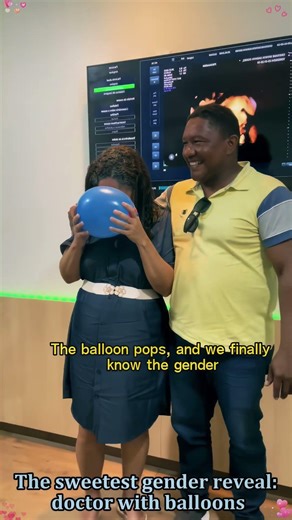 The doctor surprised the pregnant woman with a unique gender reveal method.#genderreveal #docter