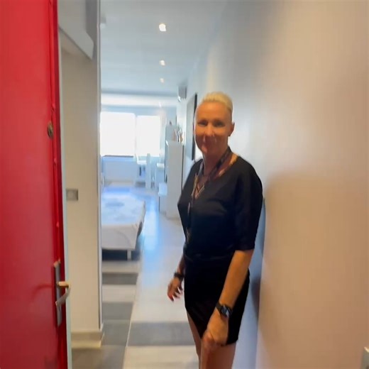 Nathalie Pirlet on Instagram: "BAISSE DE PRIX - EXCLUSIVITE PAR L'AGENCE IMMO'CAP NATHALIE AU VILLAGE NATURISTE STUDIO DE 23.54M2 (carrez 20.08m2) LUMINEUX ET JOLIMENT RENOVE AVEC PLACE DE PARKING PRIVATIVE AU VILLAGE NATURISTE RESIDENCE PORT NATURE 6/7/8 TRES BELLE VUE PORT BELLE CUISINE EQUIPEE AVEC LAVE VAISSELLE , HOTTE , FRIGO , CONGELATEUR , MICRO ONDES, MACHINE A LAVER .... SALLE D'EAU AVEC GRANDE DOUCHE A L'ITALIENNE VENDU MEUBLE A VOIR ABSOLUMENT AU PRIX DE 234000 EUROS Contactez moi vi