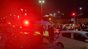 المشاهد الأولى بعد إطلاق نار في القدس أدى إلى مقتل وإصابة عدد من الأشخاص