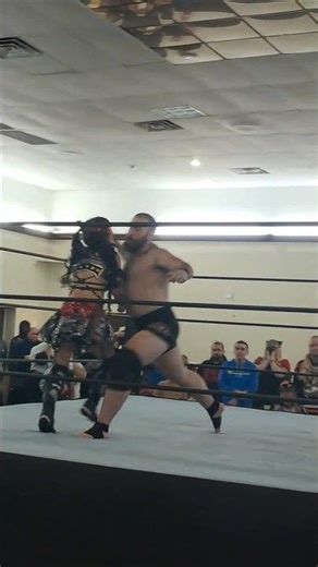 Mad Dog Connelly Takes Out Maki Itoh With Brutal Lariat #jcw #wrestling #gcw #aew #wwe #tna #nxt