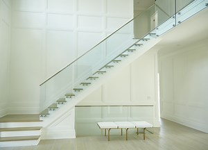 Why Choose Glass Railing Indoor? Learn More | Viewrail