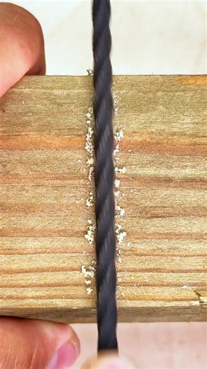 7K views · 16 reactions |  How to strip electrical wire cleanly? No special Tools #diy #toolhack | tips hacks 01 | Facebook