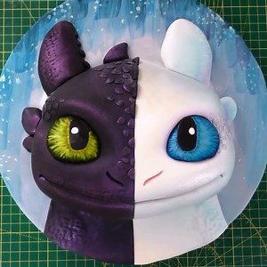 1.5M views · 71K reactions | Night Fury & Light Fury cake  | Zoe's Fancy Cakes | Facebook