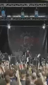 No Stabbing the Drama throwback would be complete without remembering Ozzfest 2005, a perfomance that has a special place in the history of Soilwork. Let‘s look back at Black Eyed Halo and let us know your favourite song of Stabbing the Drama in the comments 🤘🏻 #soilwork #stabbingthedrama #std | Soilwork