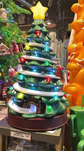 Animated Christmas Musical Tree with Skating Characters🎄//Cracker Barrel🎄🎄🎄🎄