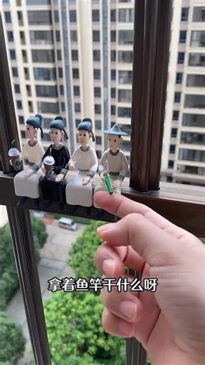 चिंटू के दोस्त कोल्ड्रिंक पिकर खिड़की पर बैठ गए😂🥳 ||Carriage House wooden artist #shortvideo #funny