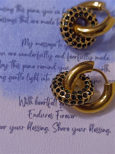 Quiet jewellery, designed to last ✨ @Endures Forever The latest pieces from Endures Forever celebrate modern elegance with enduring materials and sculptural detail. The Elegant Woven Stainless Steel Ring with Zircon is all about texture - interlaced metal catching the light, finished with a subtle zircon sparkle. Adjustable, waterproof, and effortlessly refined, it’s made for everyday wear without compromise. The Adjustable Interlocking Geometric Ring with Zircon brings a contemporary edge. Clea