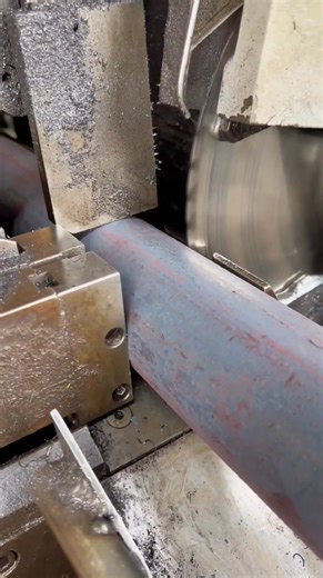 Stainless steel smooth saw machine cutting process | Carry