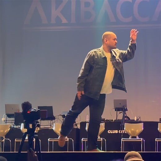 Ricky Okinawa | あきばっかーのOVA ソロばっかーの JUDGE MOVE🤖 爆発的な盛り上がりを見せるA-POPシーン アニソンでダンスを踊るダンサーの日本一を決めるイベントの、ジャッジをありがたい事に再び務めさせて頂きました。 本当にエネルギーが凄まじかった！熱量半端ない！... | Instagram