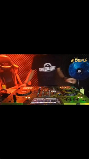 Defu on Instagram: "Lum pedas cabe mude Gese pedas cabe tue Lum buas homa mude Gese buas homa tue Ajorrrr😂😂"