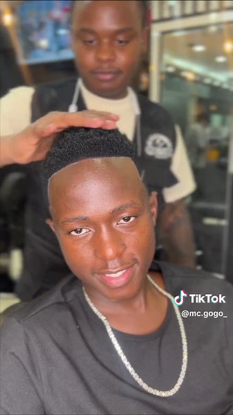 Kuwanda Sawa na Mchongaji: The King Mc Gogo Haircut