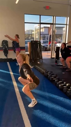 Ready to see what 45 minutes can do? 💪 Grab our 3-class trial for $30 and experience the energy, the community, and the results. Let’s go, GSQ! 🔥 Link 🔗 in bio to try NOW! | F45 Training GSQ