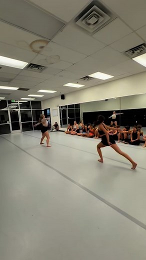 ✨MONDAY NIGHT COMBOS✨ we love learning, dancing and cheering on our friends. #RISETOGETHER combo by: @jaylee_peck2 & @addyparkerrrrr | LMDS Local Motion Dance Studio