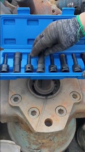 Master Your Repairs with Efficient Tools🛠️ #MechanicLife #DIYHacks
