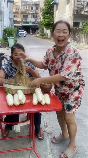 Retail Seller #business #comedy #sell #funny #reels #Retai #viralfood #shorts #viral #foryou #duet
