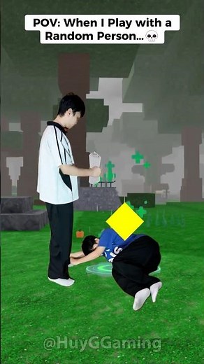 When I Play with a Random Person in 99 Nights … 💀 #HuyG #roblox #99nightintheforest #99nights