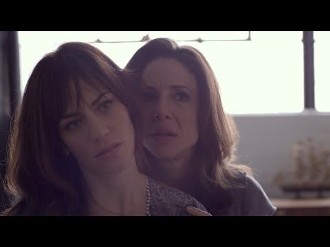 Concussion Movie Review Discussion And Facts / Robin Weigert / Maggie Siff
