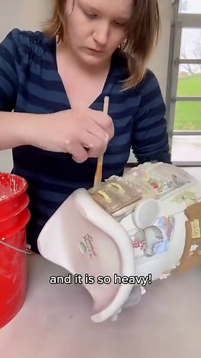 814K views · 4.8K reactions | I know you’ve seen my frogs but have you seen this planter I finished in 2022? It’s definitely one of my favorite ceramic sculptures that’s I’ve made. #pottery #potteryprocess #glaze #potteryglaze #glazingpottery #painting #paintingpottery #ceramics #clay #mini #tiny #Miniatures #smallart | Kalliope Yvonne Ceramics | Facebook