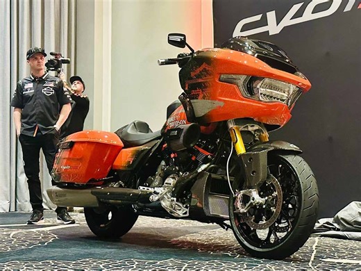 Harley-Davidson Unleashes Gnarly CVO RR Bagger