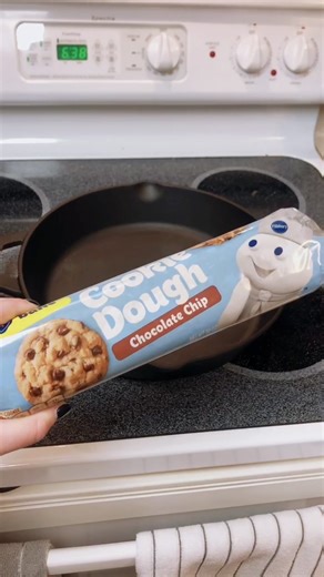 Cookie skillet on steroids #cookie #cookieskillet #reese #kitkat #dessert #fyp