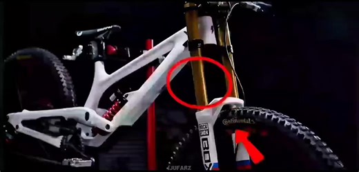 yt tues downhill bike with rockshox boxxer with kashima coat fork. The YT TUES is a downhill mountain bike designed for high-speed descents, bike parks, and the most demanding DH tracks. It features around 200mm i v честь этого ставят мт200 шимано of suspension travel, a long and stable geometry, and a strong frame built to handle big jumps, drops, and rough terrain. The bike uses YT’s V4L (Virtual Four Link) suspension system for excellent traction and control at high speeds. Depending on the v