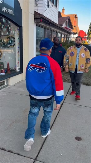 Everything Vintage on Instagram: "Always eat your vegetables 🥕 🌽 💪 Shop is open today 12-7pm 🕖 Stop in today & check out all the new items that are now available in store & online right now ‼️ 1592 Hertel Ave Buffalo NY 14216 📍 www.everythingvintage716.com #gobills #billsmafia #vintageclothing"