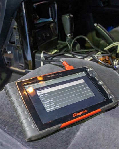 Modern vehicles are more advanced than ever — and diagnosing issues the right way starts with using the right tools. Our diagnostic equipment allows us to pinpoint faults quickly and accurately, saving time, reducing guesswork, and making sure the problem is fixed properly the first time. Efficient, effective, and precise. That’s how we approach every vehicle that comes through the workshop. Warning lights on the dash? Book a diagnostic check today. #AutoResponseStratton #VehicleDiagnostics #Tru