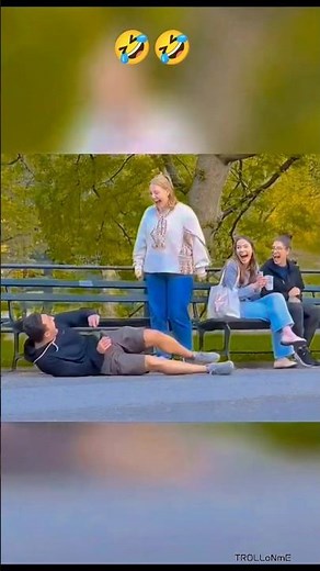Fart prank on public 🤣🤣 #fartprank #funnyvideo #funnyprank #farting #fry #farttikto #fartingprank