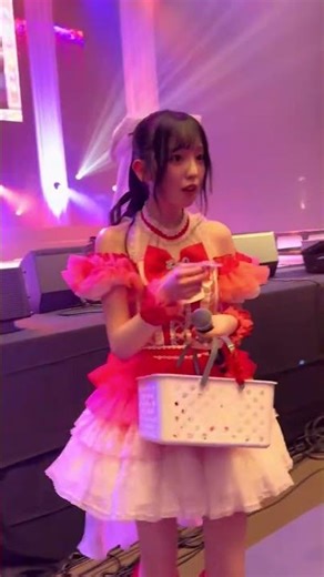 LinQ 15th Anniversary「LinQ2000の輪」 撮可曲『# むかこーさんでも好きって言って！』 不満そうに飴をくれる森斗咲羽ちゃん😂笑 ※ネタです🤣 @森斗咲羽🌳 #...