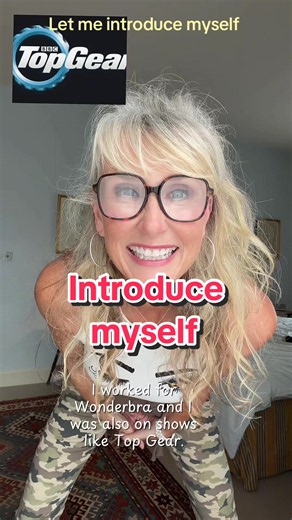 Happy Friday 😃Just a little bit about me if you didn’t already know 👋🙋🏼‍♀️ Did I miss anything out? 🤔 #introducemyself #solentgirl