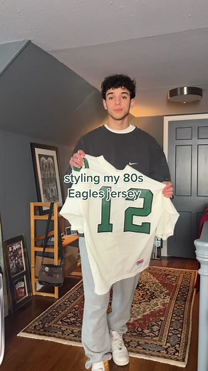 Styling Mesh Jerseys: Fashion Tips and Outfit Ideas for Men