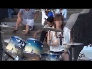 Awesome female drummer from Taiwan (S.White)