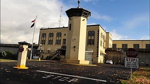 Oregon State Penitentiary mail room receives envelope with suspicious substance inside