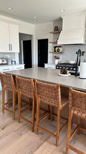 Catherine Benson | A little kitchen cleaning motivation 😮‍💨🤩 #asmr #cleaningmotivation #momlife #morningroutine #kitchenorganization #cleanwithme... | Instagram