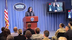 Gene Simmons gives Pentagon briefing