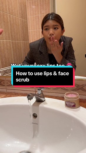 How to Use Lips & Face Scrub: A Simple Guide