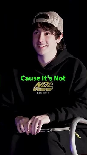 Niko Plays Guess Who 🤔