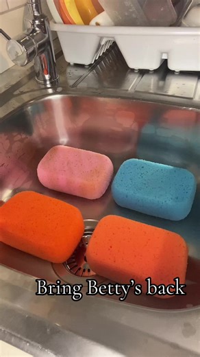BRING BETTYS BACK ❤️💜💕💋🧽💗💋💕💜🧽💗❤️ | archie and betty