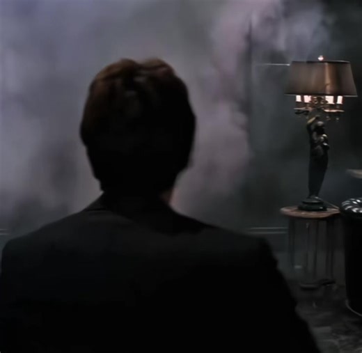 وقفه بطل: توني مونتانا وباتشينو في سكار فيس