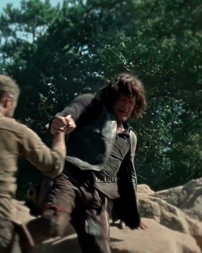 Daryl Gets Angry at Carol 😭 [4K] • The Walking Dead S10 E9 • #Shorts