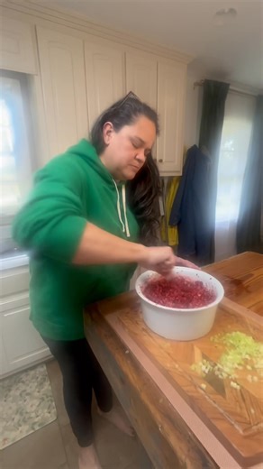 964K views · 30K reactions | I know it's after Thanksgiving but I wanted you to see how to make this cranberry mold also you could make it for Christmas. | Cooking with Brenda Gantt | Facebook