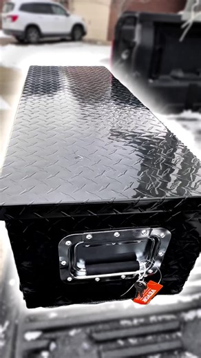 Do you prefer a lightweight aluminum tool box or something more rugged? Why? #VEVOR #homeimprovement #tool #box #car