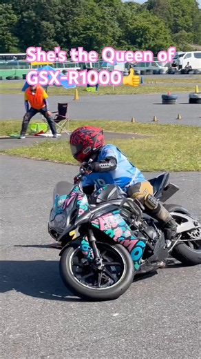 Can you turn this well with GSX-R1000 like the Queen, Hana? #motogymkhana #gsxr1000