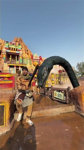 The Maya bravely fought a giant serpent 🐍 to protect their home! #BeijingHappyValley #NationalTrend