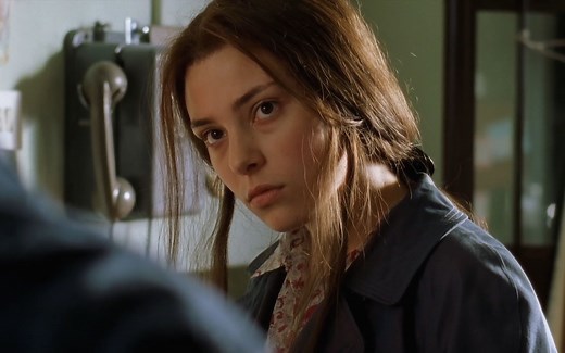 听了让人沉淀下来的英文歌曲-《Terrified》