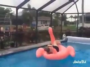 95K views · 905 reactions | La "morte" del cigno | Liquid Lives. | Facebook