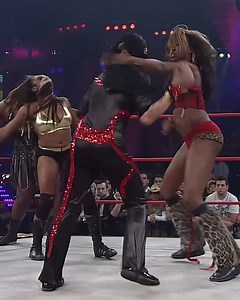 Awesome Kong doesn't like to lose! | Impact Knockouts