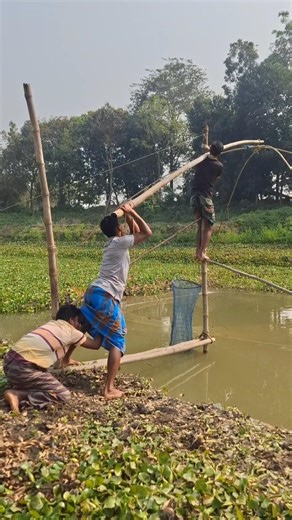 বুকের ভিতর থাইকো বন্ধু যাইওনা দূরে 😂 #dance #song #unfrezzmyaccount #tiktokviralsong #banglanewdance